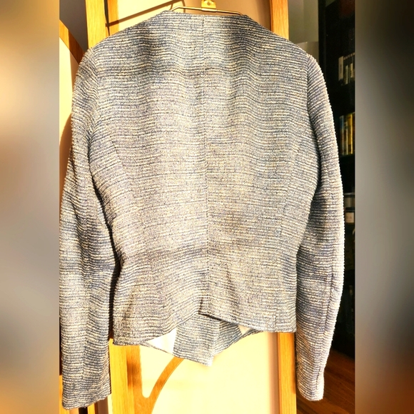 Dynamite Tweed style Open light blue & white Blazer High-low cut Size Medium - Picture 3 of 11
